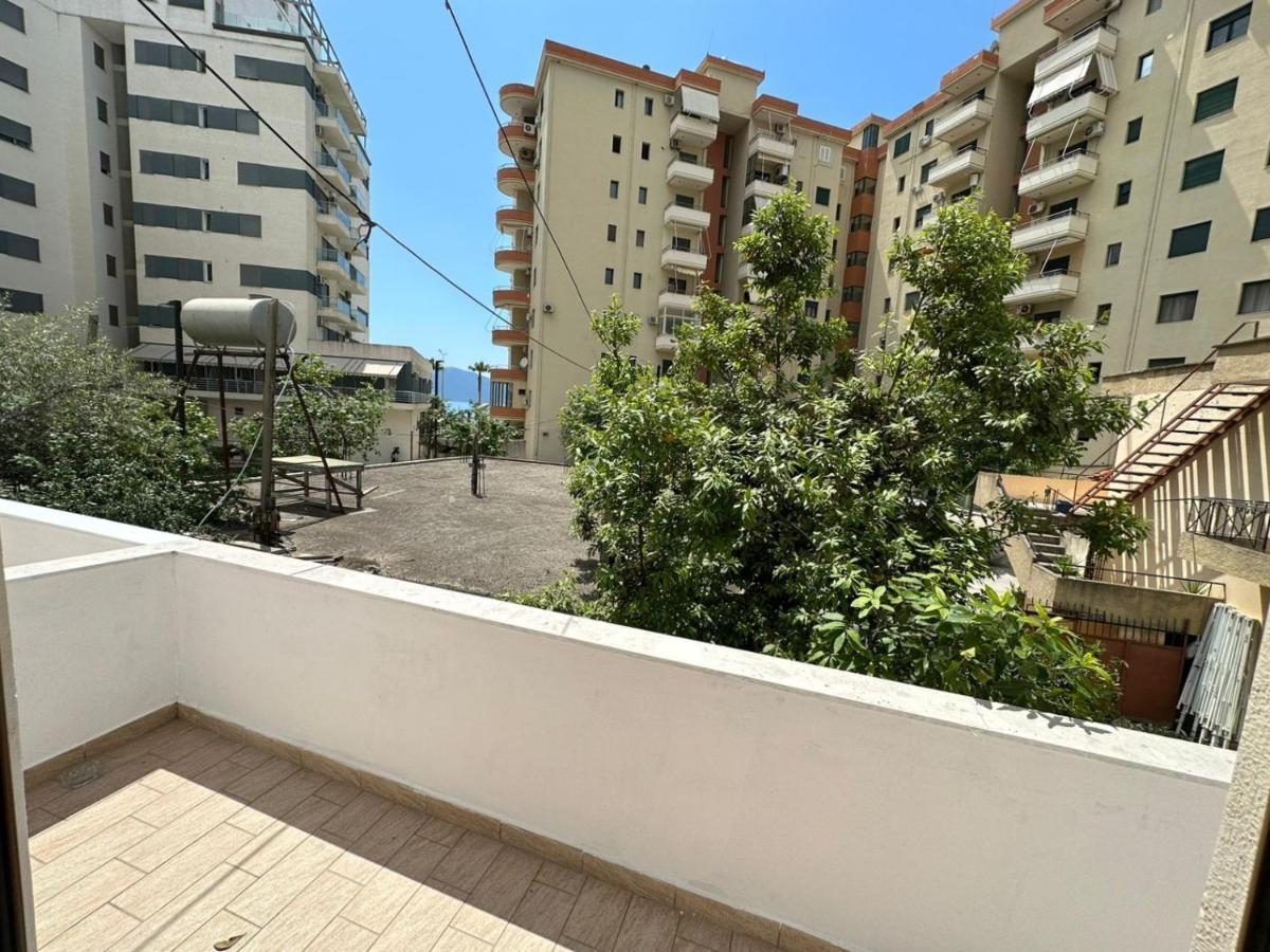 Vlora Villa With Private Parking Εξωτερικό φωτογραφία