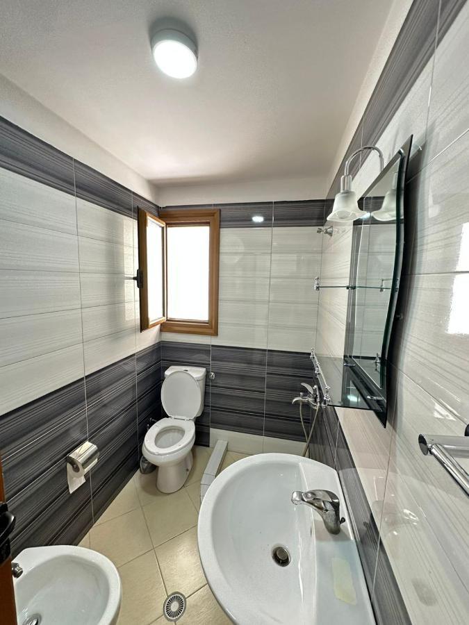 Vlora Villa With Private Parking Εξωτερικό φωτογραφία