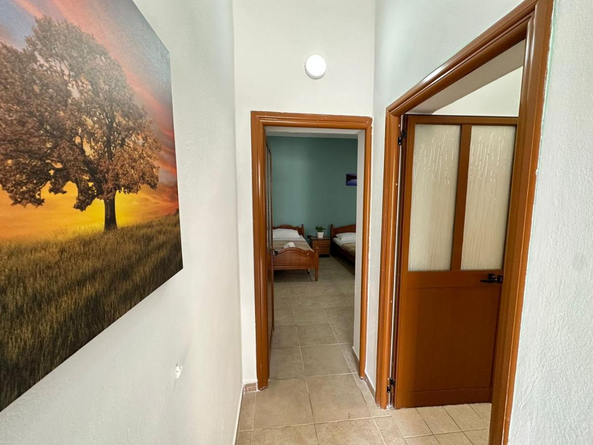 Vlora Villa With Private Parking Εξωτερικό φωτογραφία